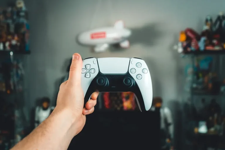 Bloggerstopics Explained: Gaming Search Intent, Features, and Alternatives
